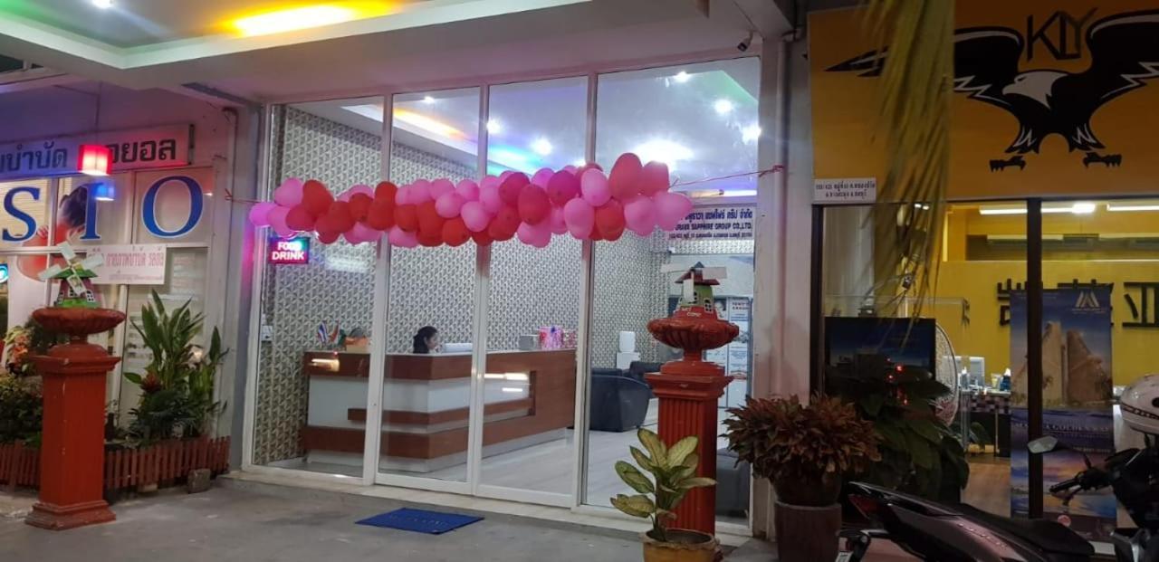 Fortune Sapphire Hotell Pattaya Exteriör bild
