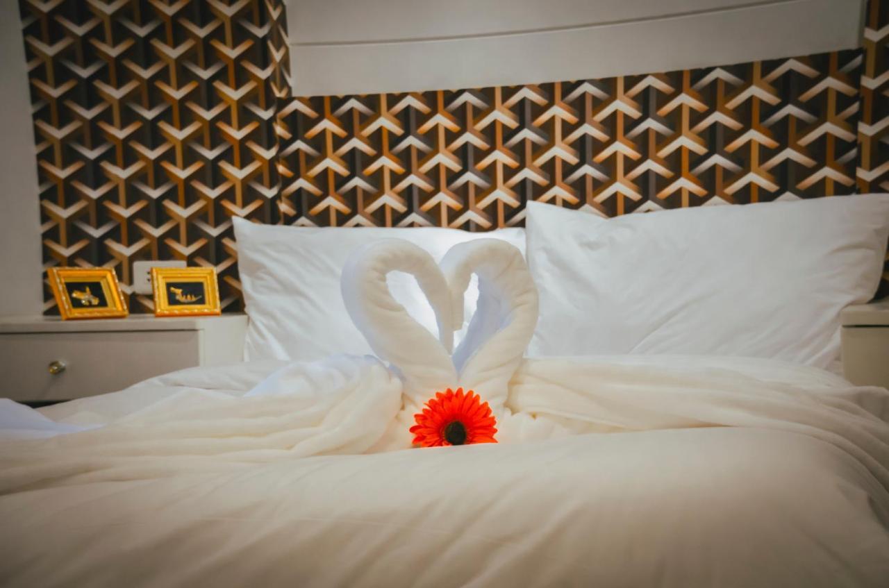 Fortune Sapphire Hotell Pattaya Exteriör bild