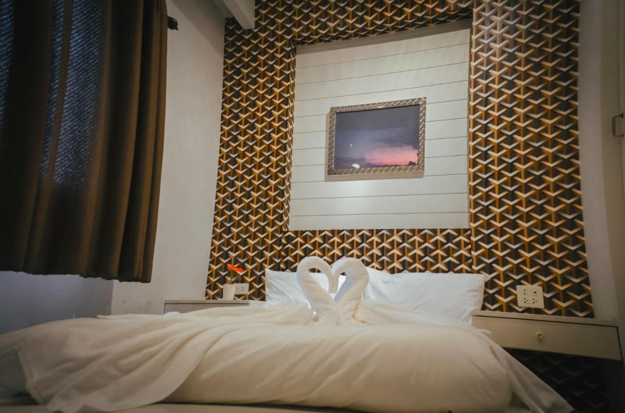 Fortune Sapphire Hotell Pattaya Exteriör bild