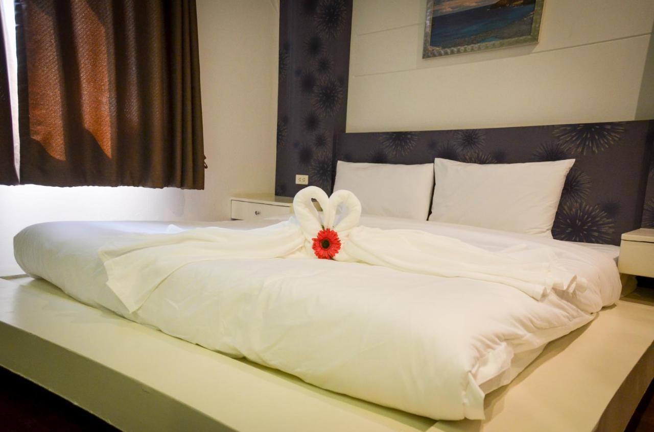 Fortune Sapphire Hotell Pattaya Exteriör bild