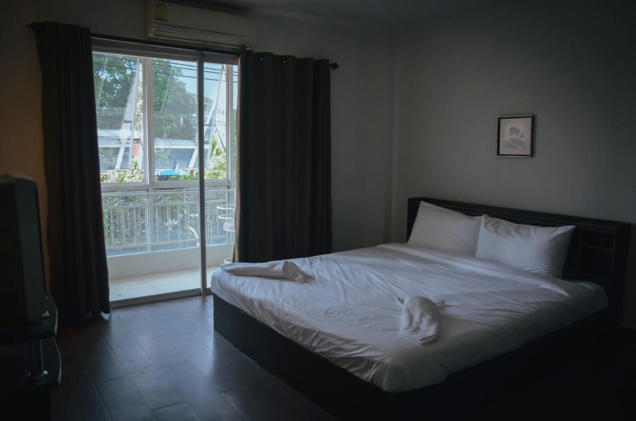 Fortune Sapphire Hotell Pattaya Exteriör bild