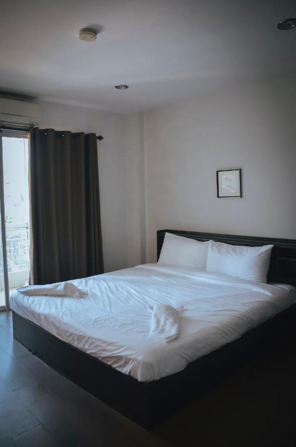Fortune Sapphire Hotell Pattaya Exteriör bild