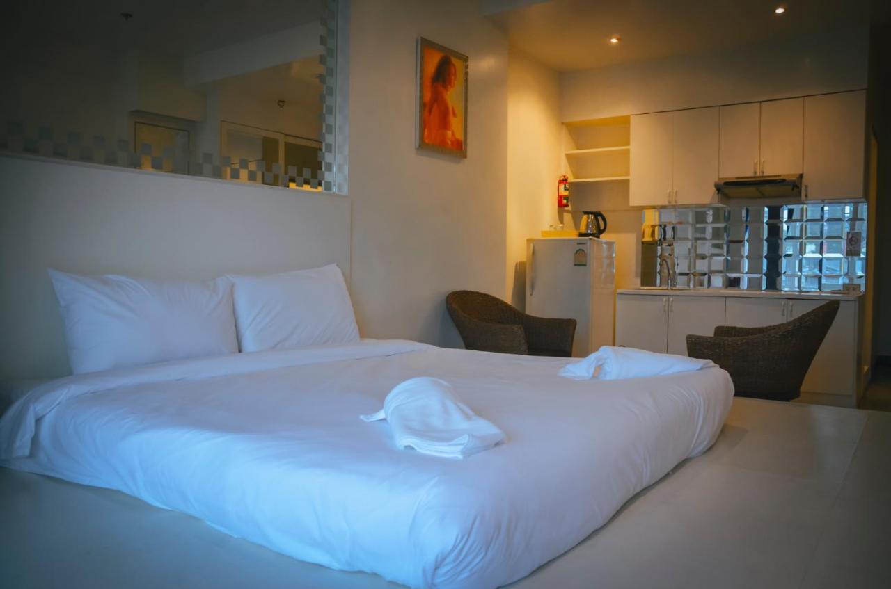 Fortune Sapphire Hotell Pattaya Exteriör bild